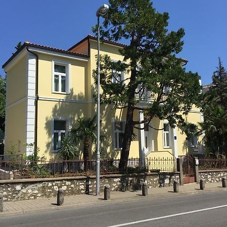 Villa Ana Crikvenica Exterior photo